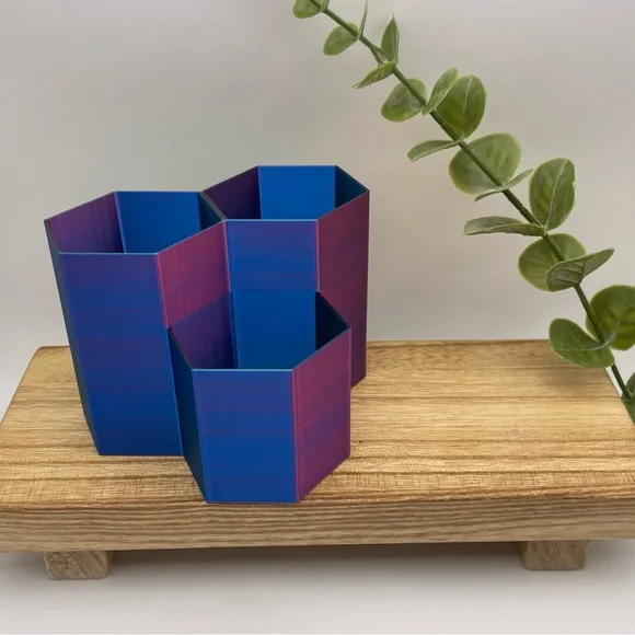 HEXAGONAL ORGANIZER | Makeup Brush Display | Desk Organizer (Brand New!) 💘 - Picture 6 of 16